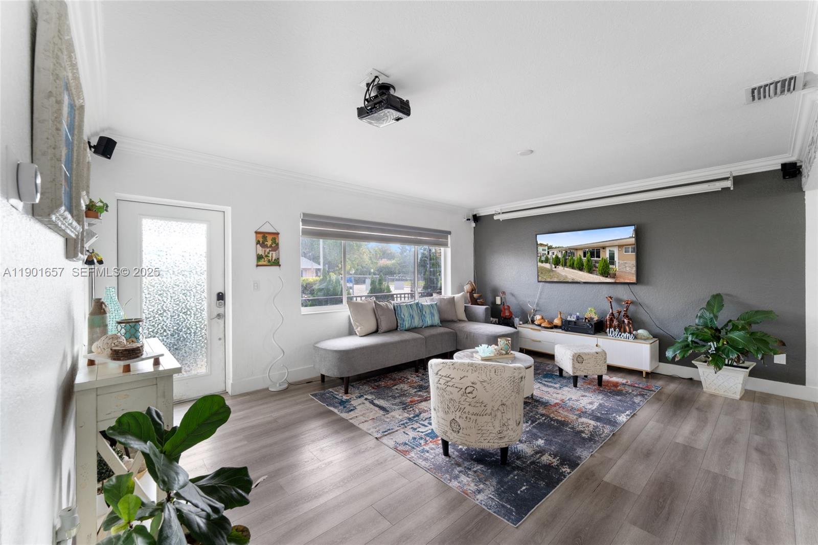820 Southwest 17th Avenue – photo 3