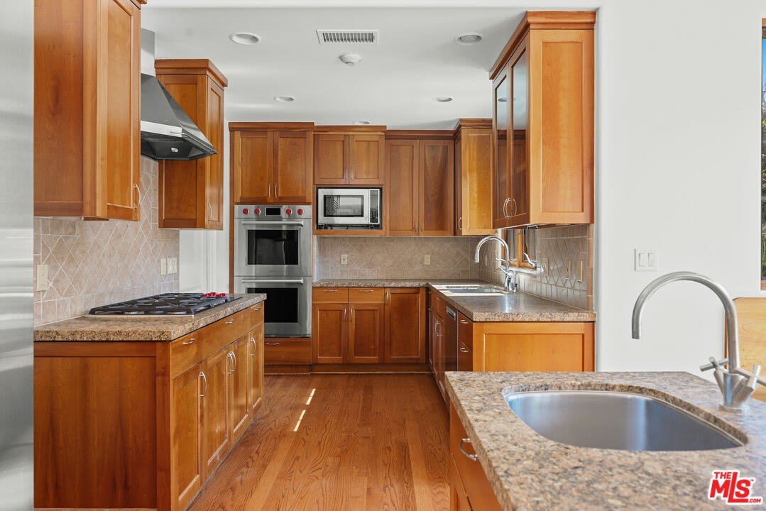 16820 W SUNSET – photo 4