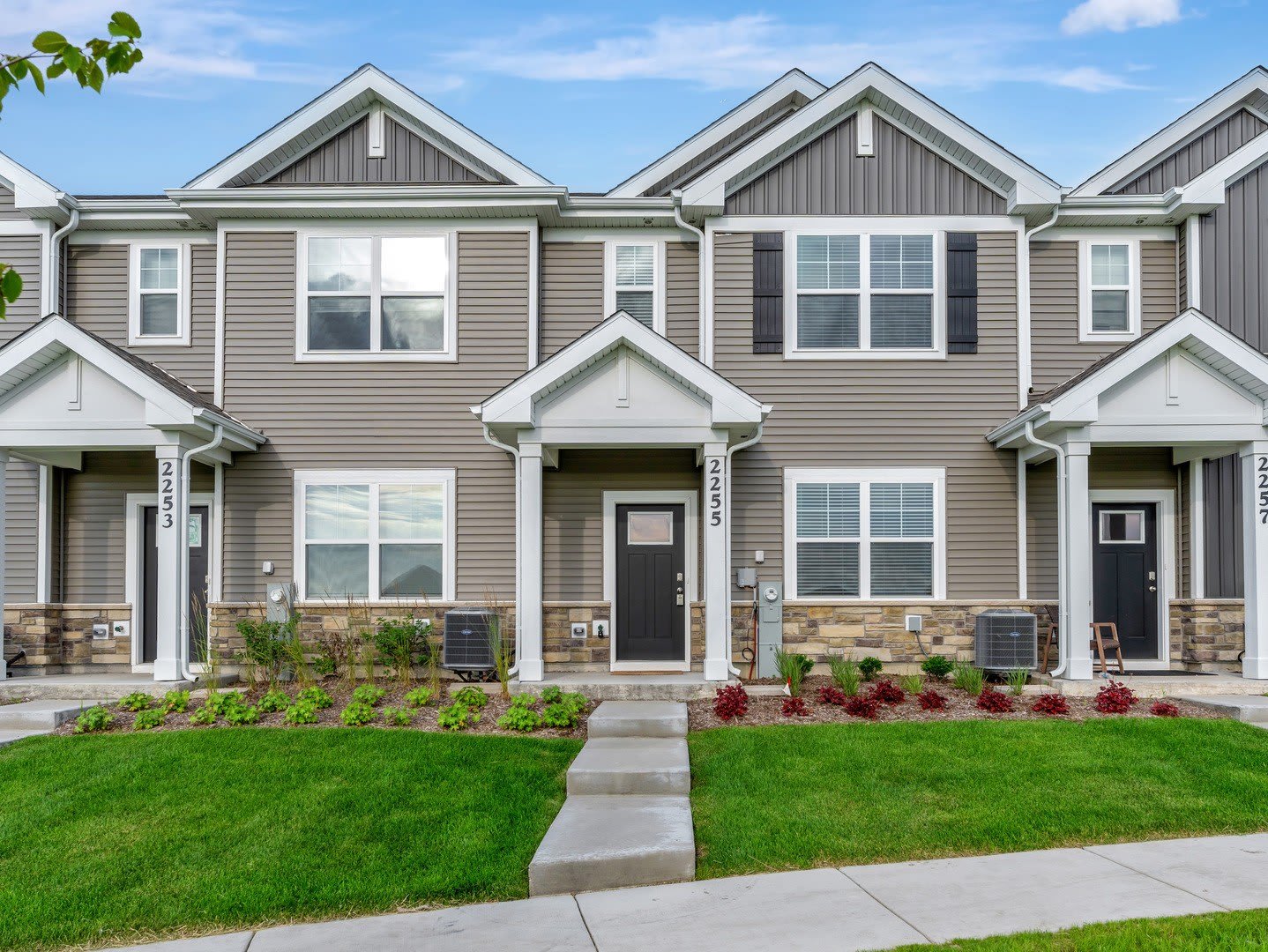 2255 Riesling Road – photo 2
