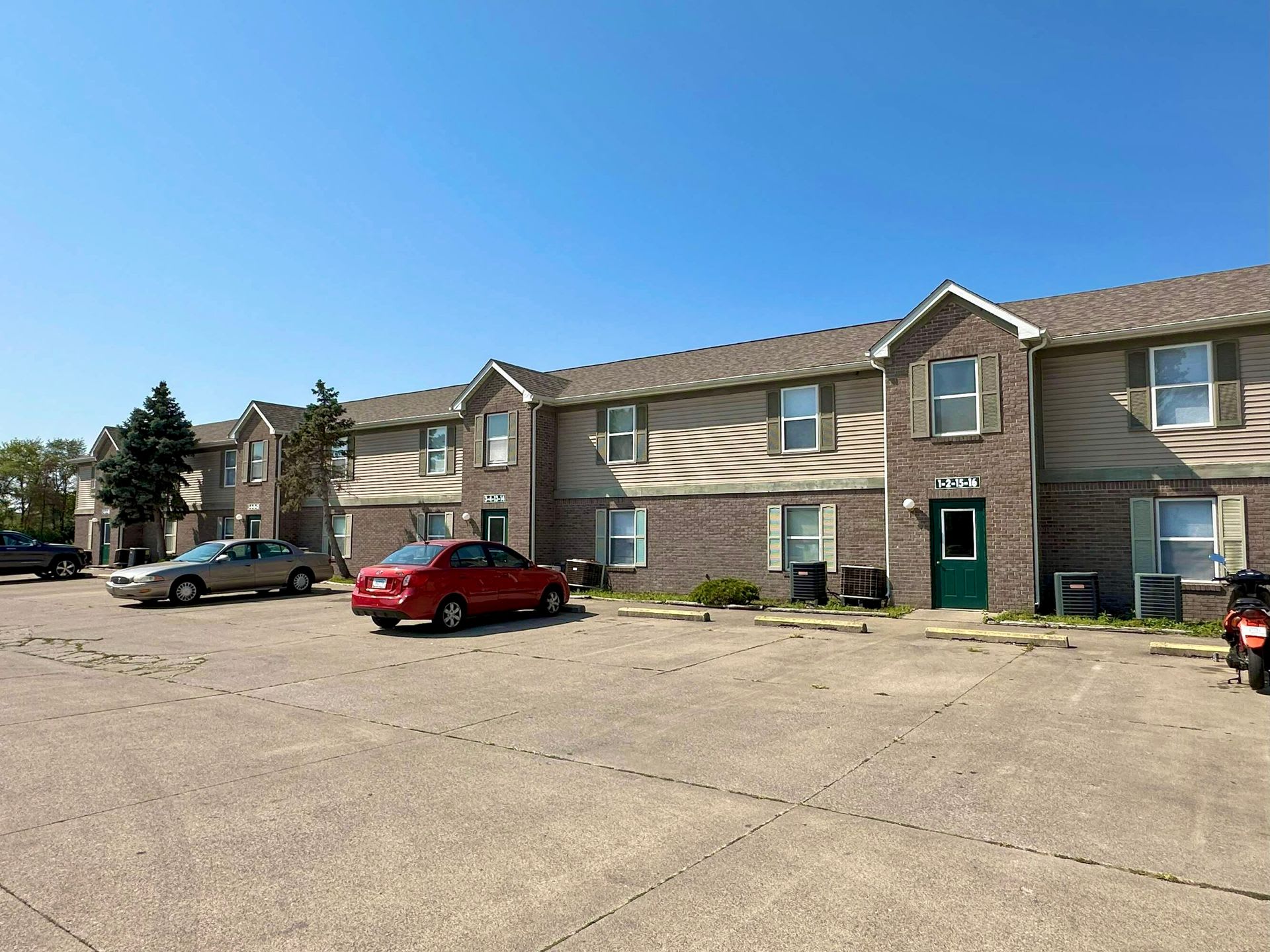 10 Emerald Pines – photo 3