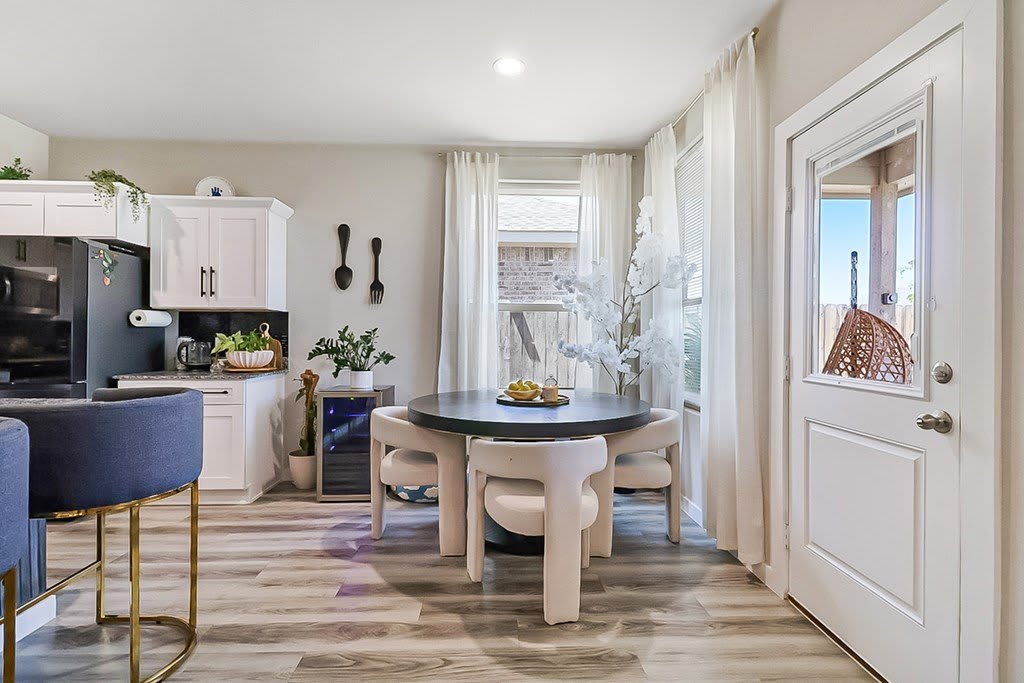 6402 Oracle Dr. – photo 5