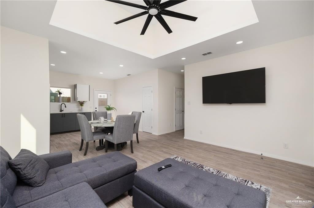 1605 Karen Drive – photo 4