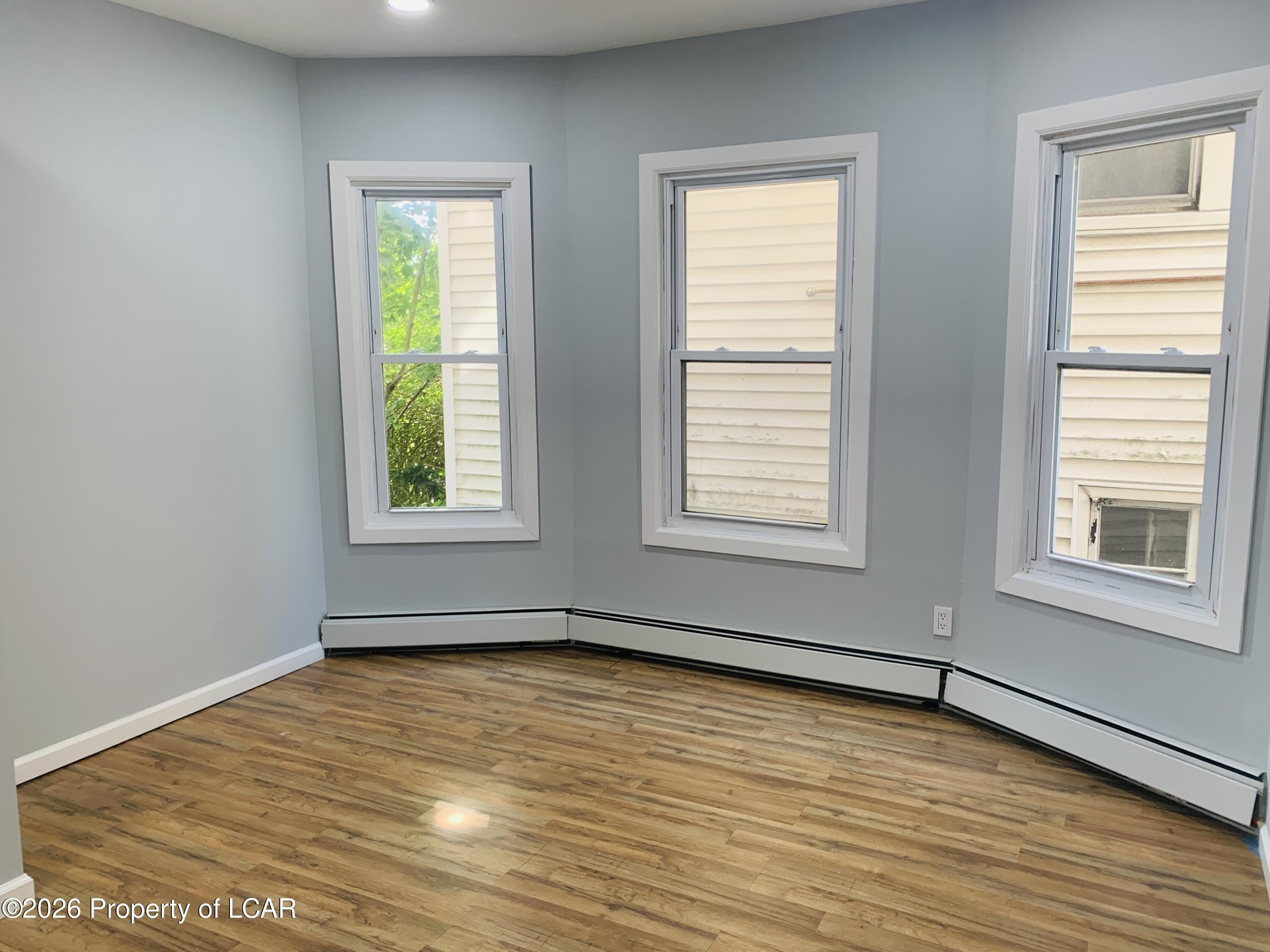 26 Maple Avenue – photo 5