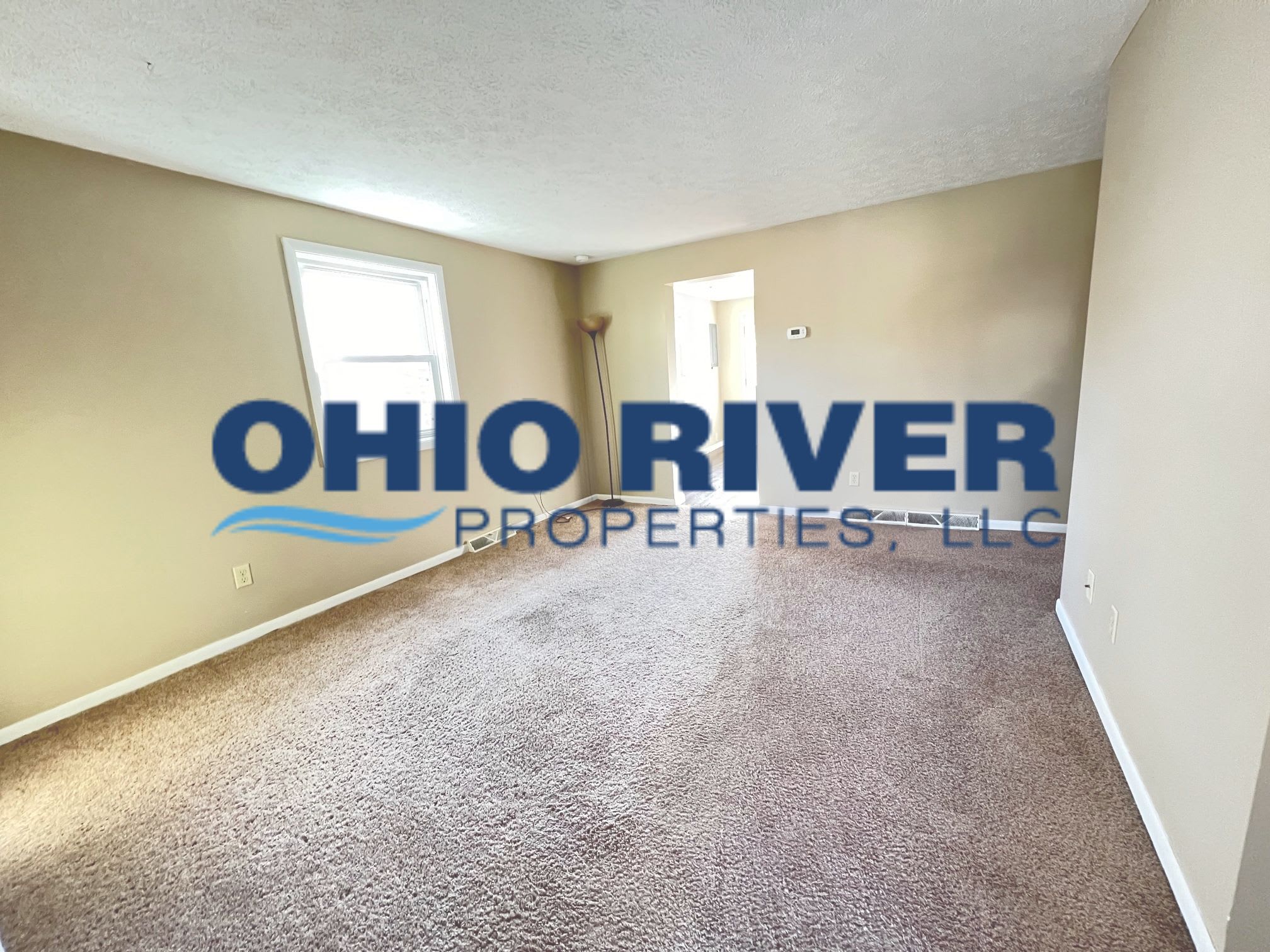 27 Locust Ave – photo 2