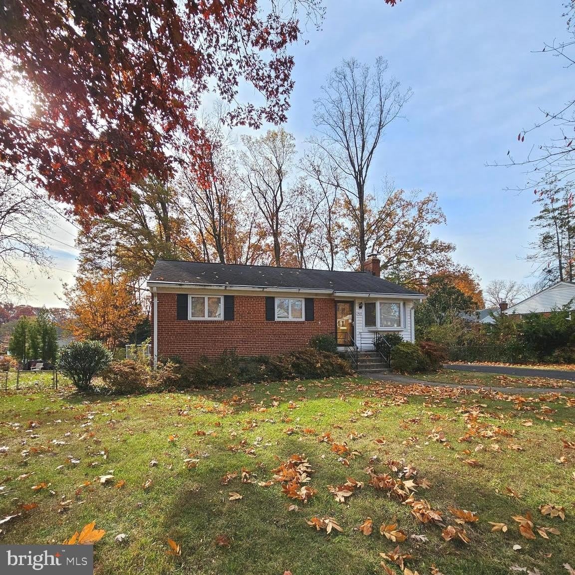 7429 CAROL Lane – photo 2