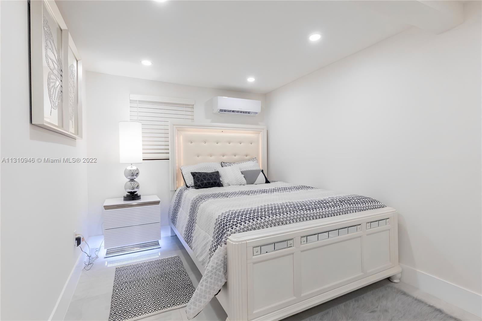 52 Northeast 47th Street – photo 5