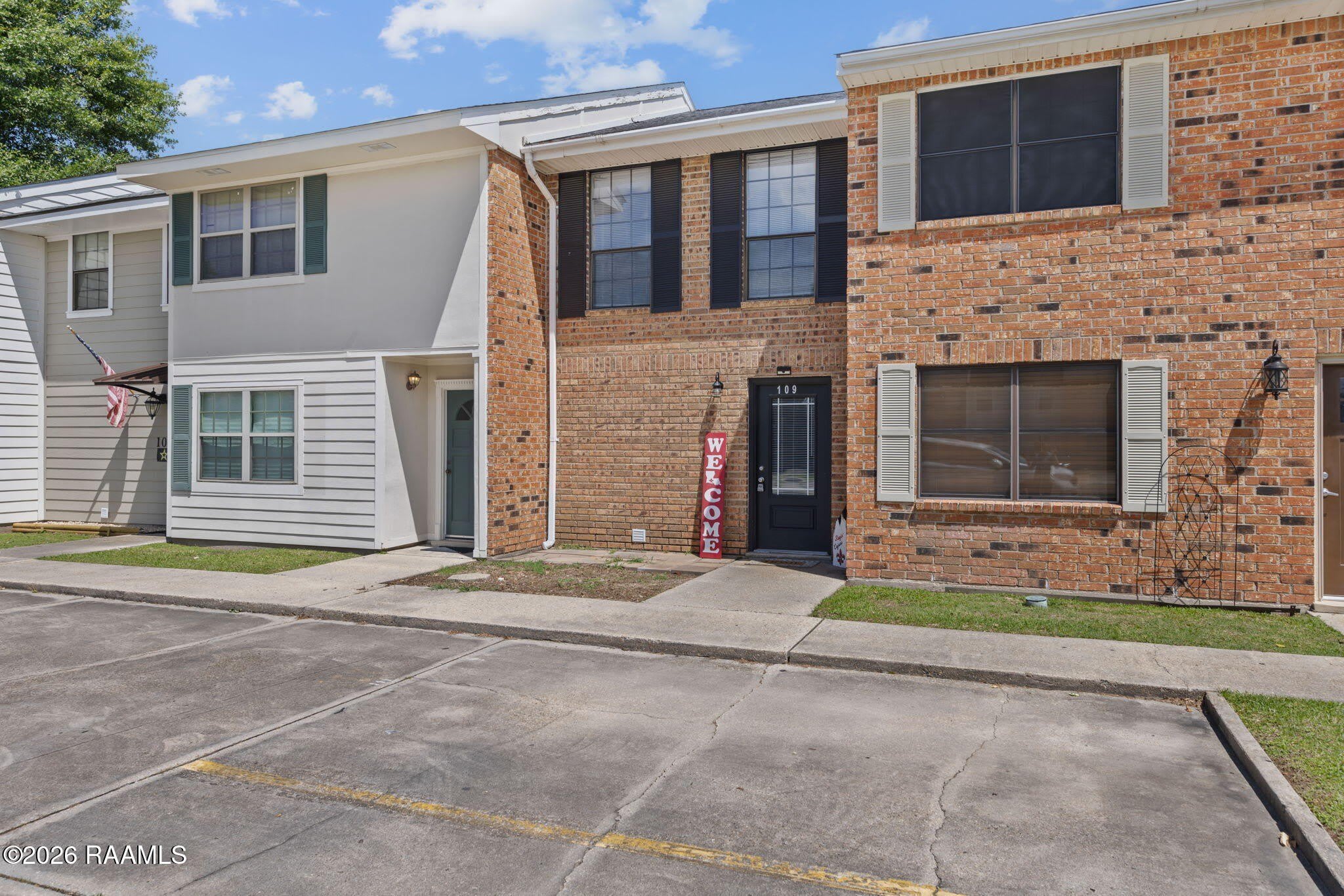 109 Southfield Parkway – photo 2