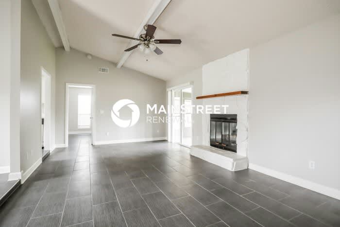 10918 Knottingby Drive – photo 4