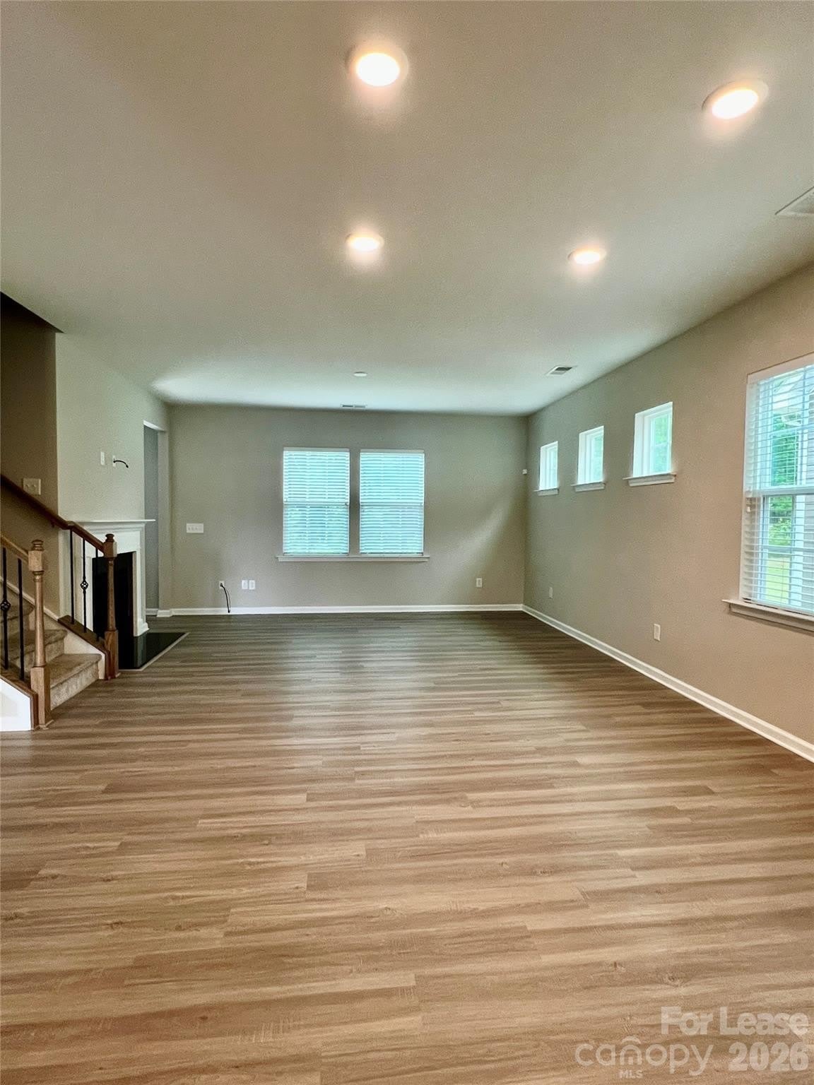 601 Deep River Way – photo 3