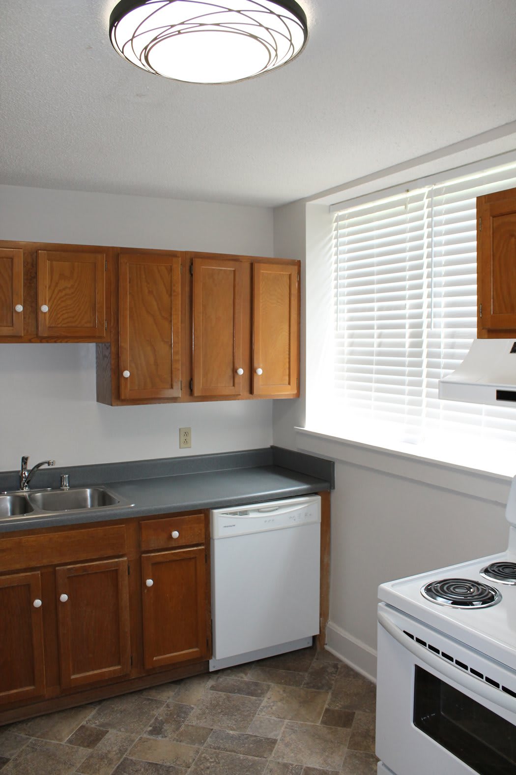 1703 Richard Arrington Junior Boulevard South – photo 5