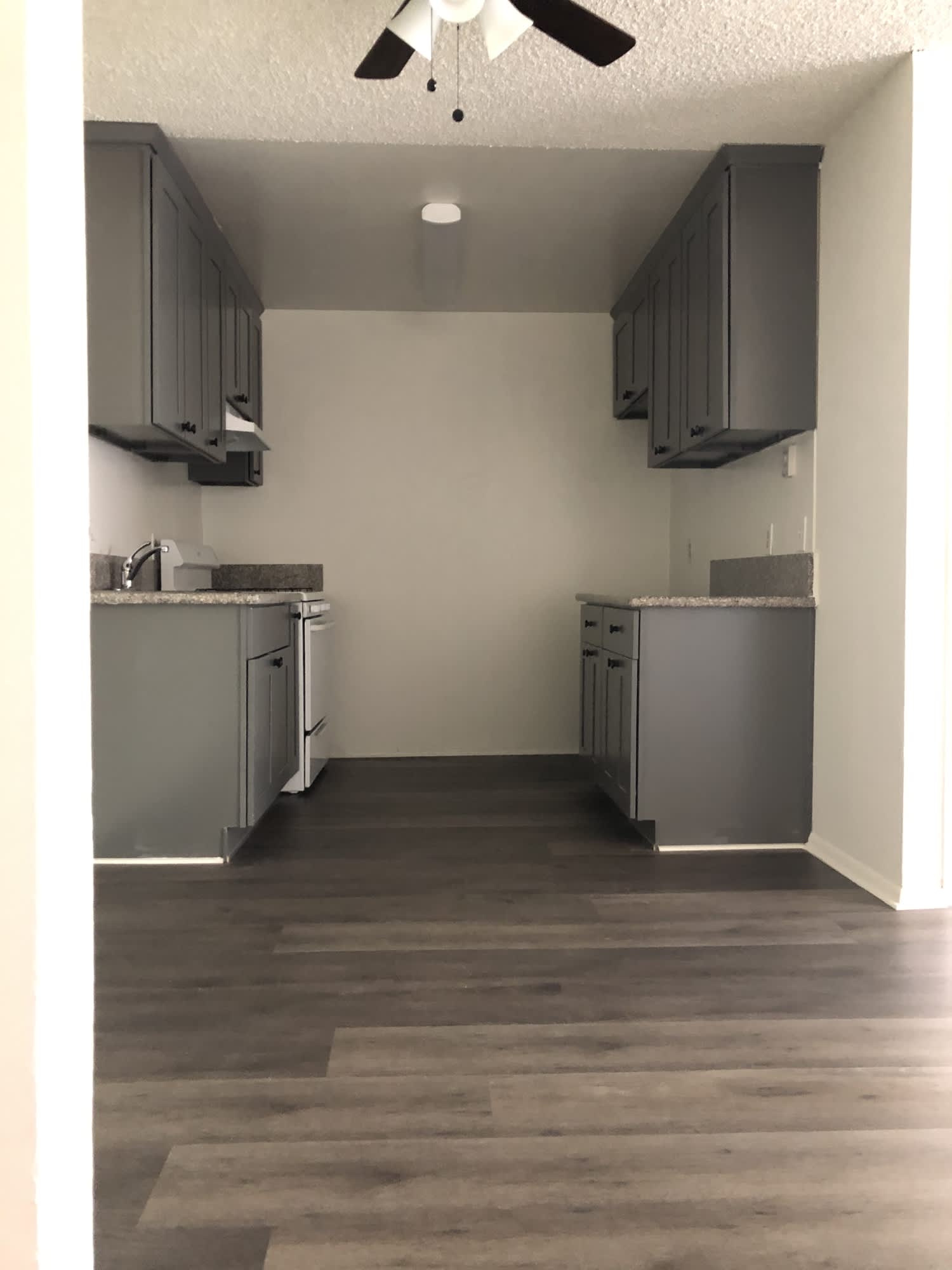 1735 N Normandie Ave – photo 3