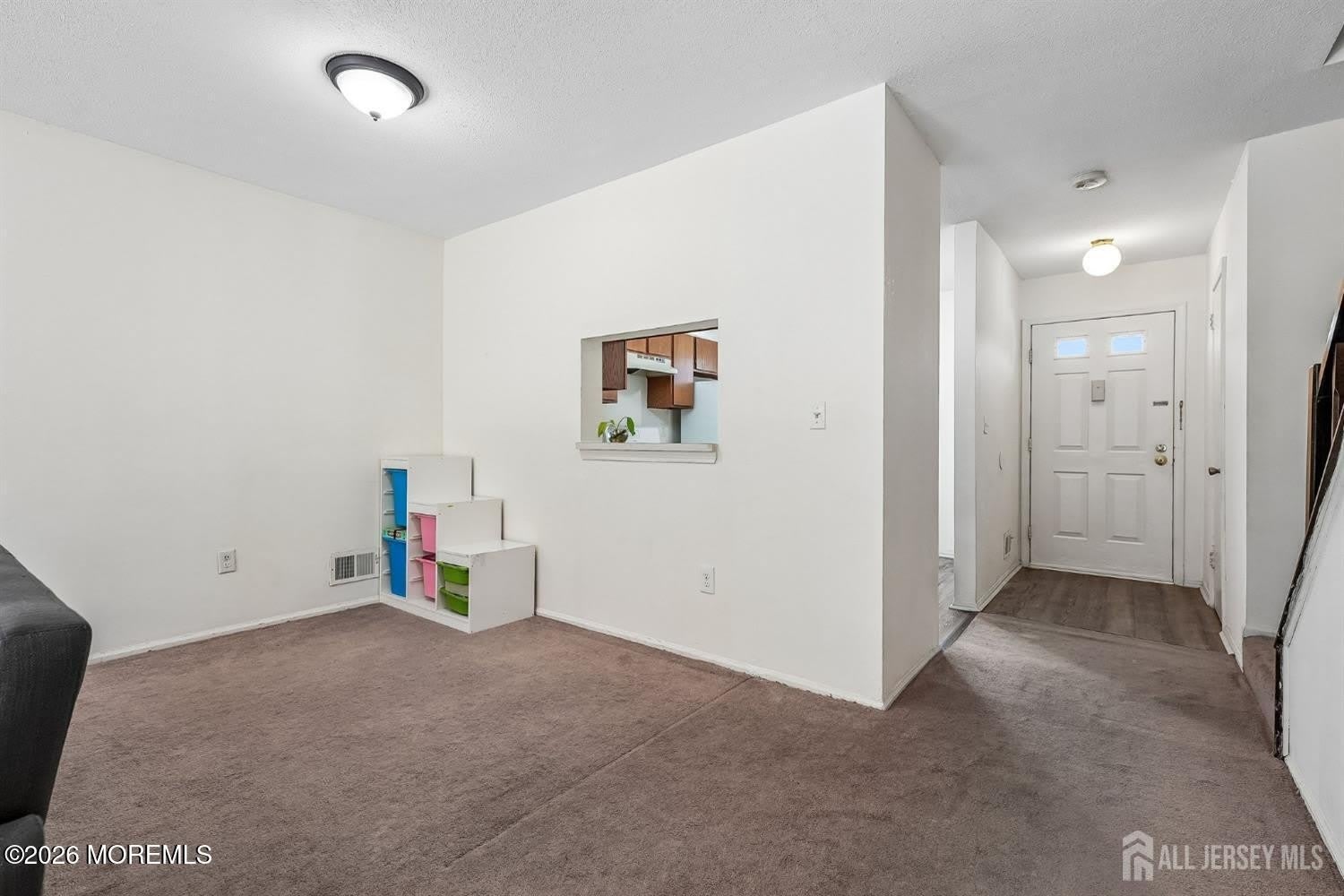 289 Bromley Place – photo 5