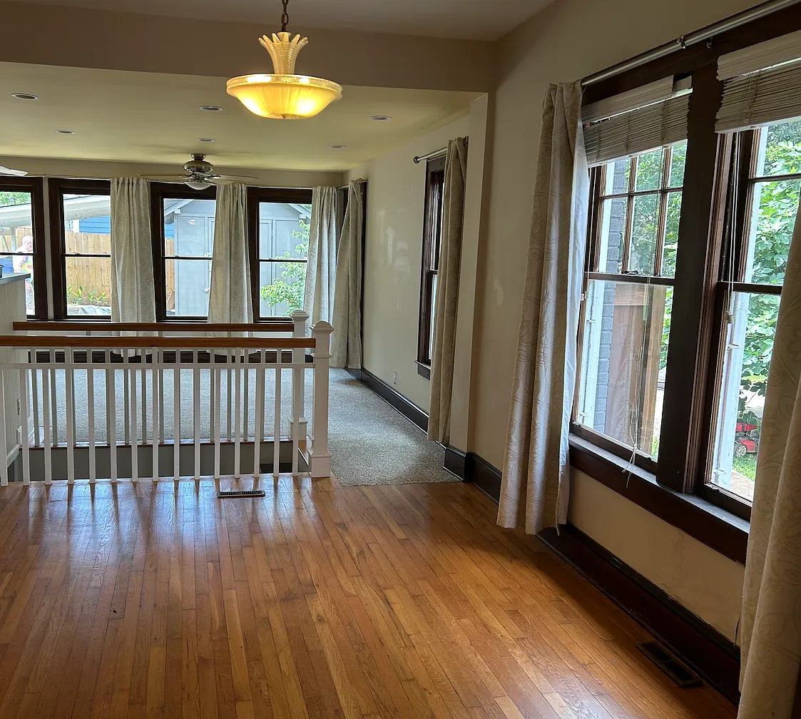1093 Berne Street Southeast – photo 3