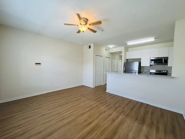 606 Market St Apt 230 – photo 4