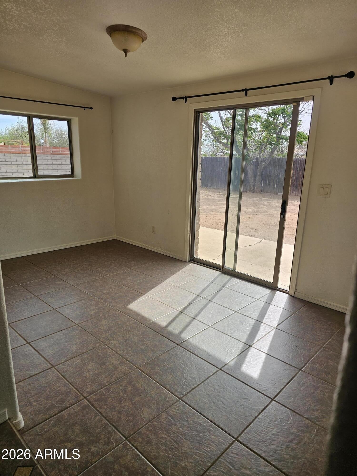 5018 E EVERGREEN Drive – photo 4