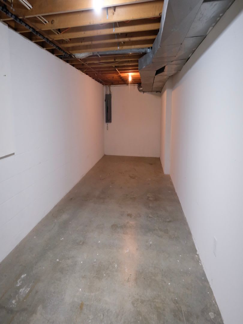 Must See In Person Well Maintained 3 Bed 2 5 Bath Condo In A Very Quiet Location 2 Car Detached Full Unfinished Basement W Shelving – photo 2