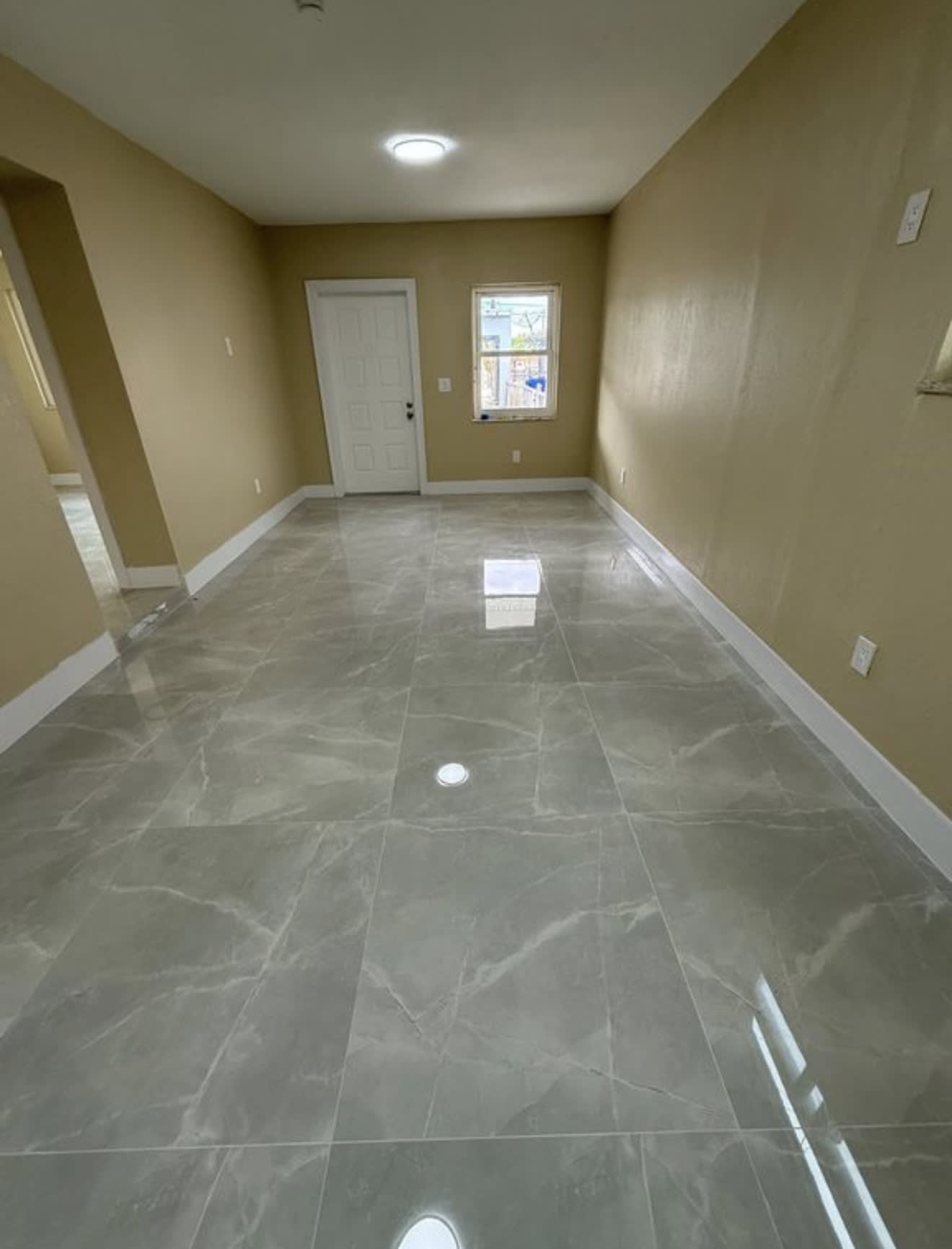 2336 Nw 35th St – photo 4
