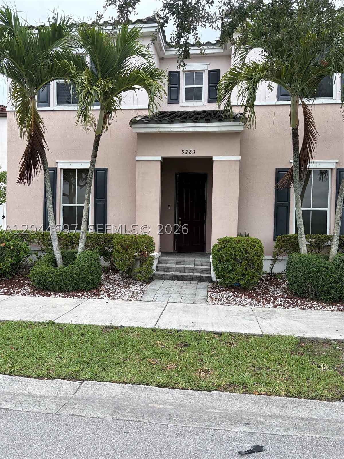 9283 SW 172nd Ave – photo 1