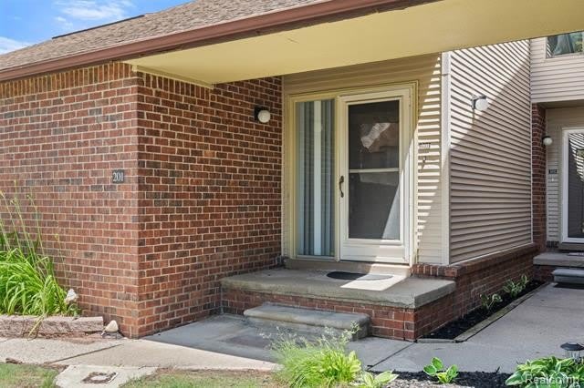 6680 Ridgefield Circle – photo 4