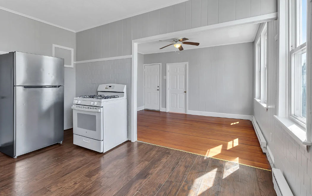 109 Pocasset Ave – photo 5