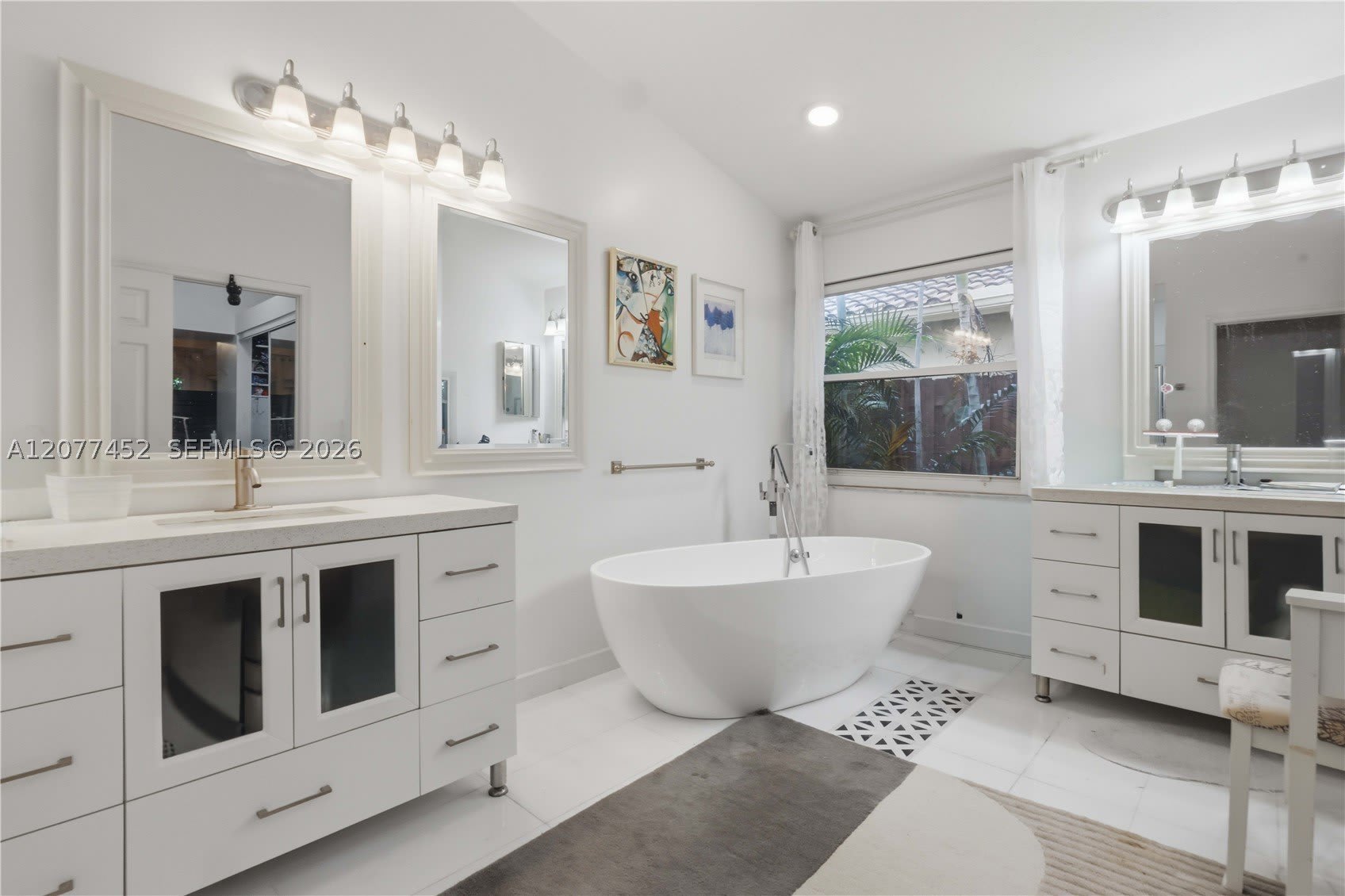 1010 SW 191st Ter – photo 3