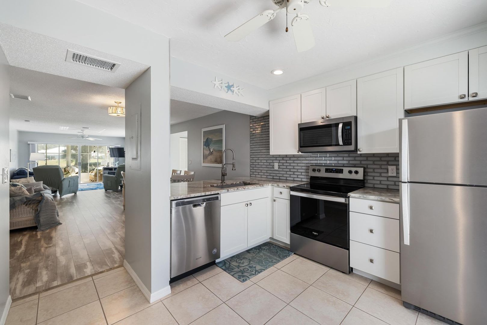 Seasonal Short-Term 2 Bedroom 2 Bathroom Villa at Augusta Villas in Plantation! – photo 5