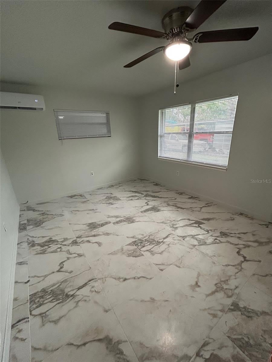 822 N NEW HAMPSHIRE Avenue – photo 3
