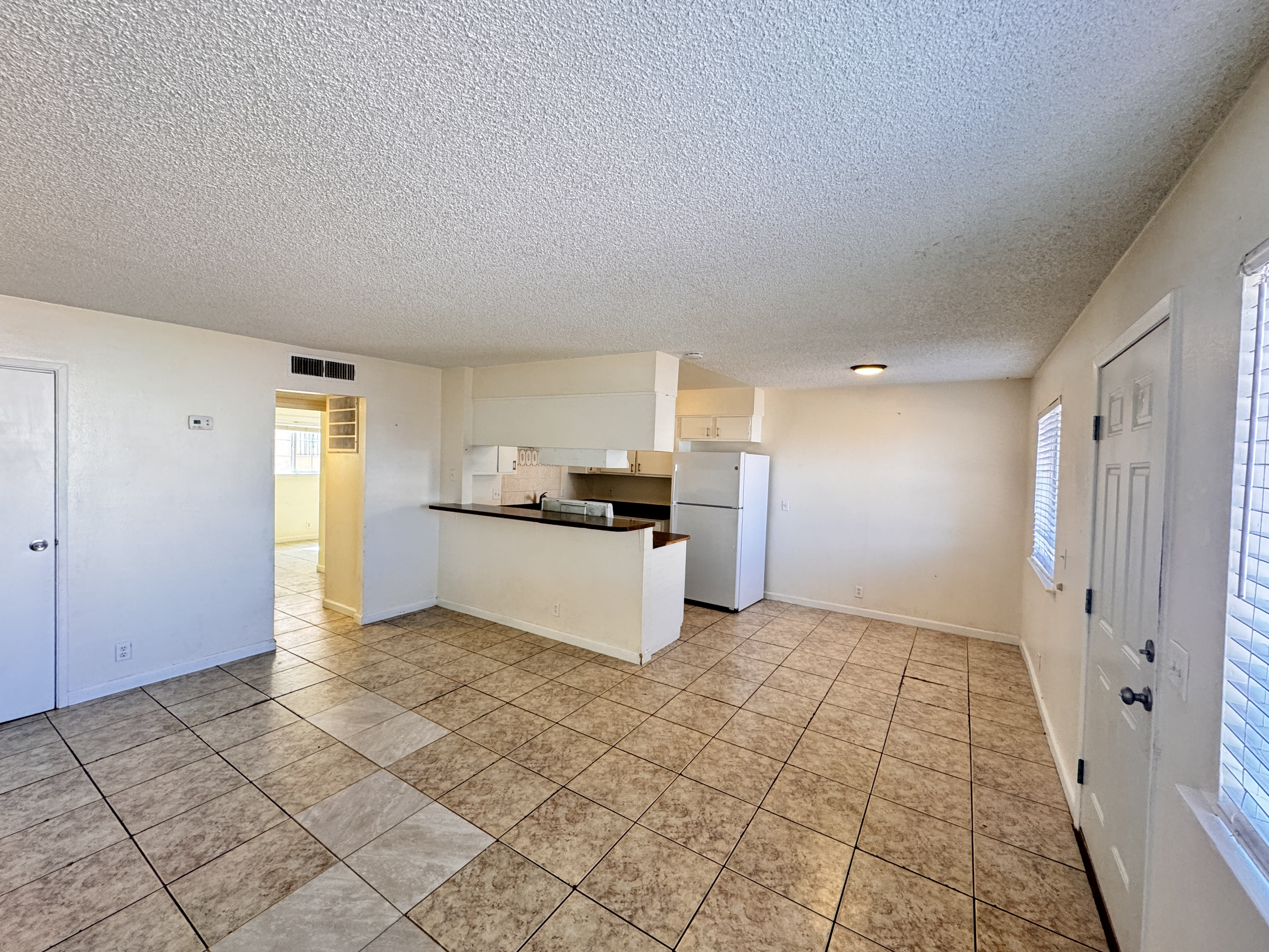 3356 Sylvia St Apt 1 – photo 2