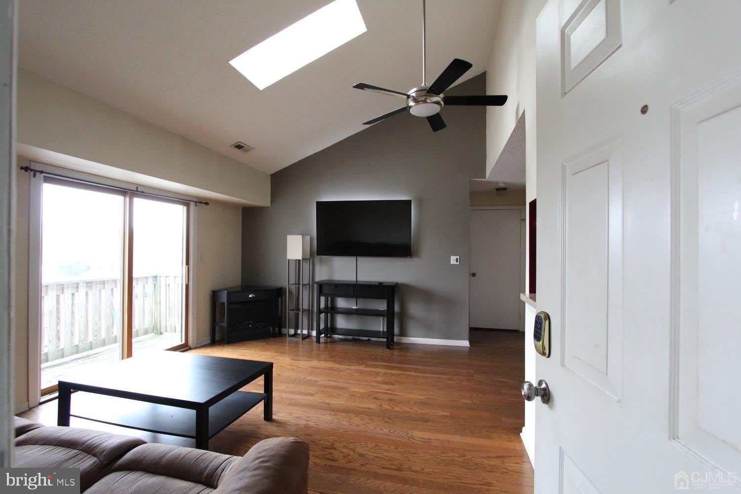5015 RAVENS CREST Drive – photo 4