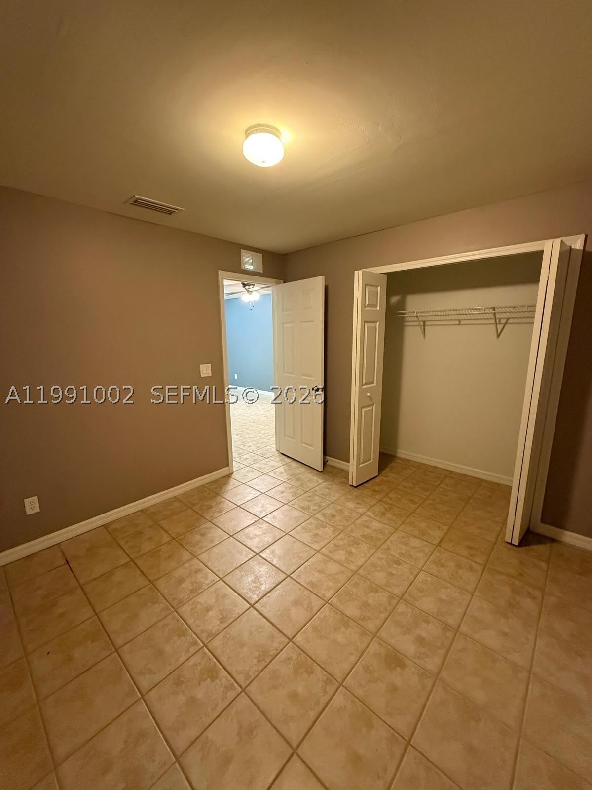 4412 26 Street SW – photo 3