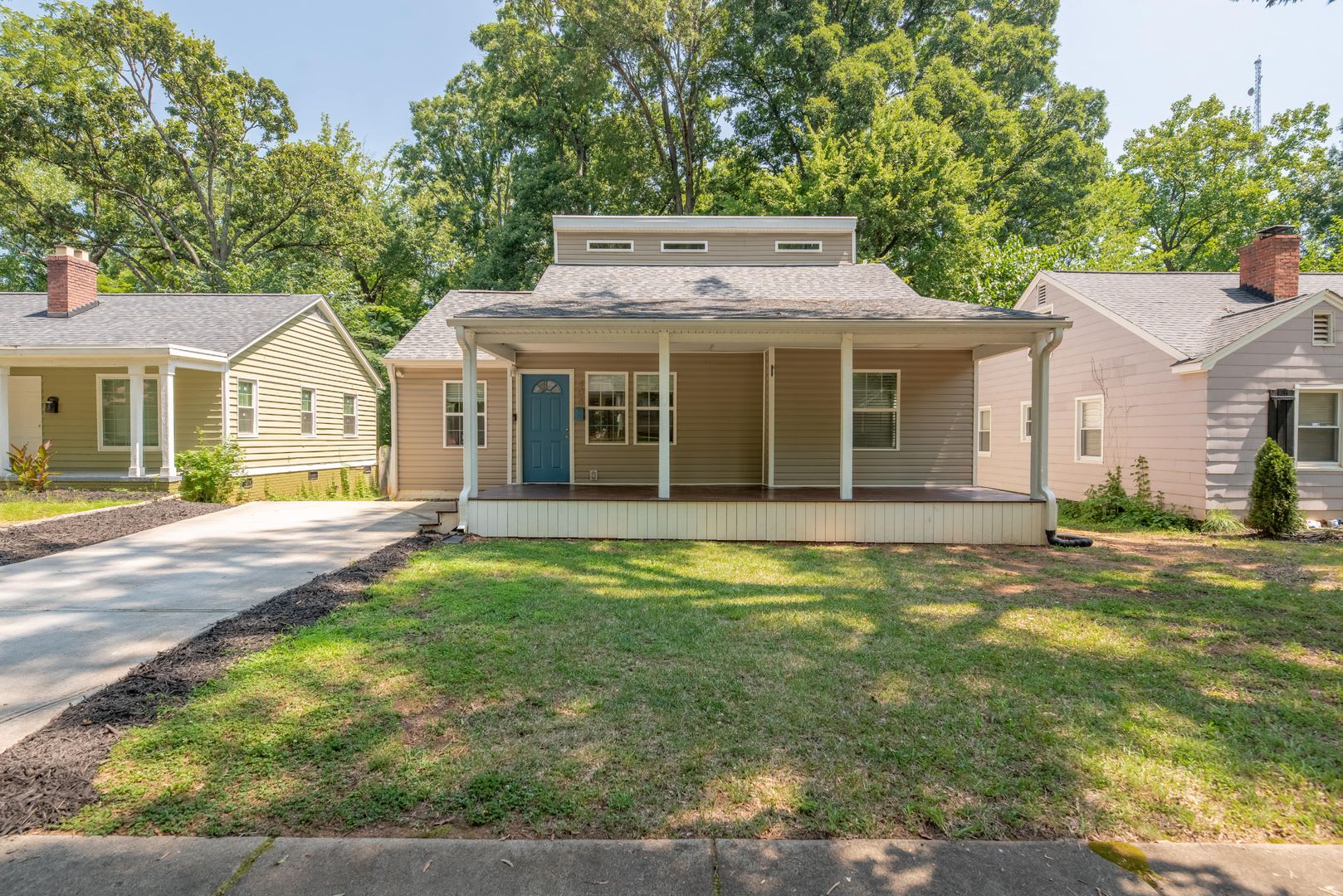 Renovated Home Just Minutes From Uptown – photo 1