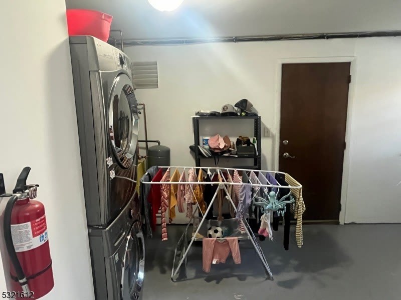 65 Wetmore Ave – photo 4