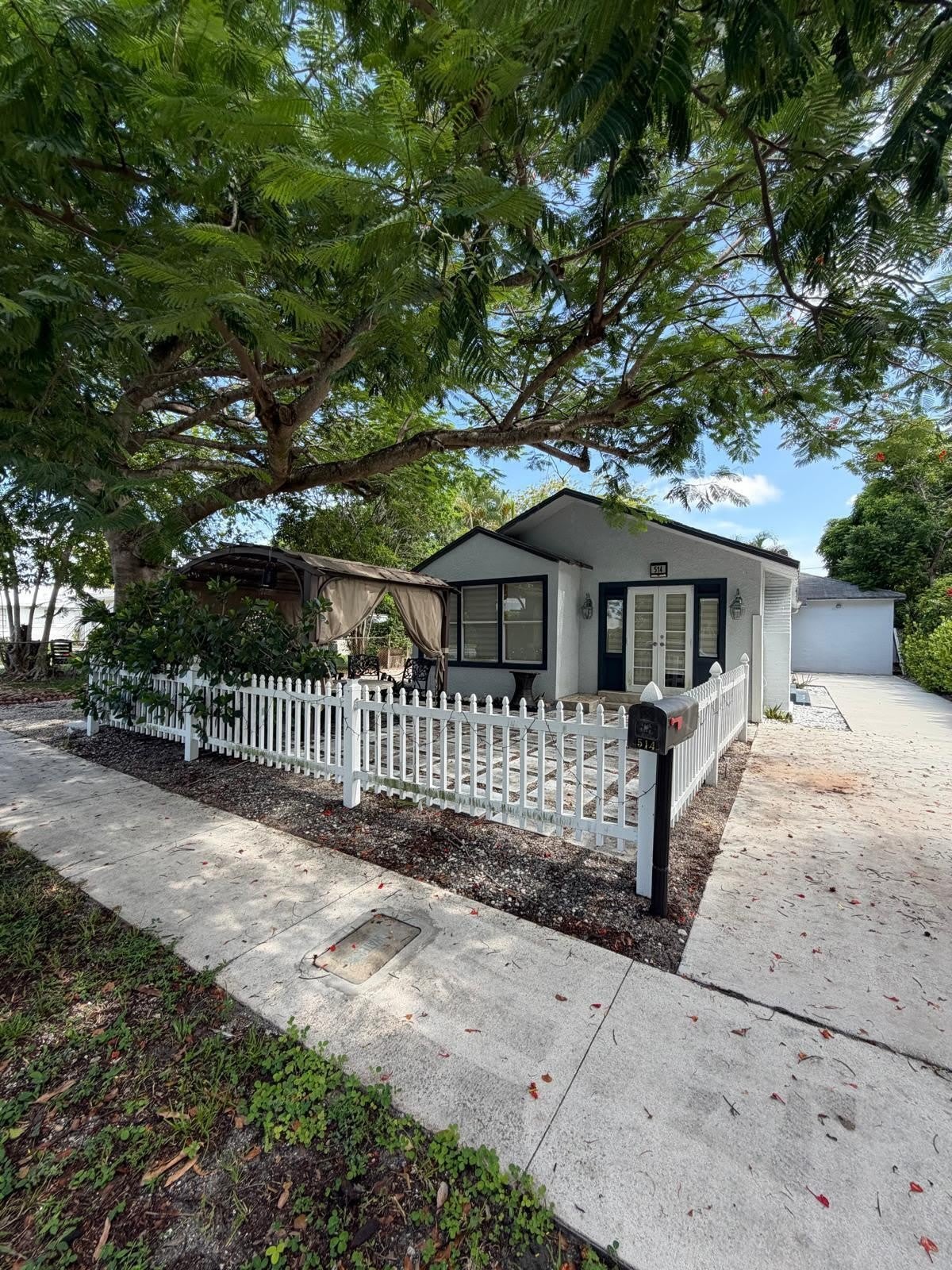 514 Churchill Road – photo 1