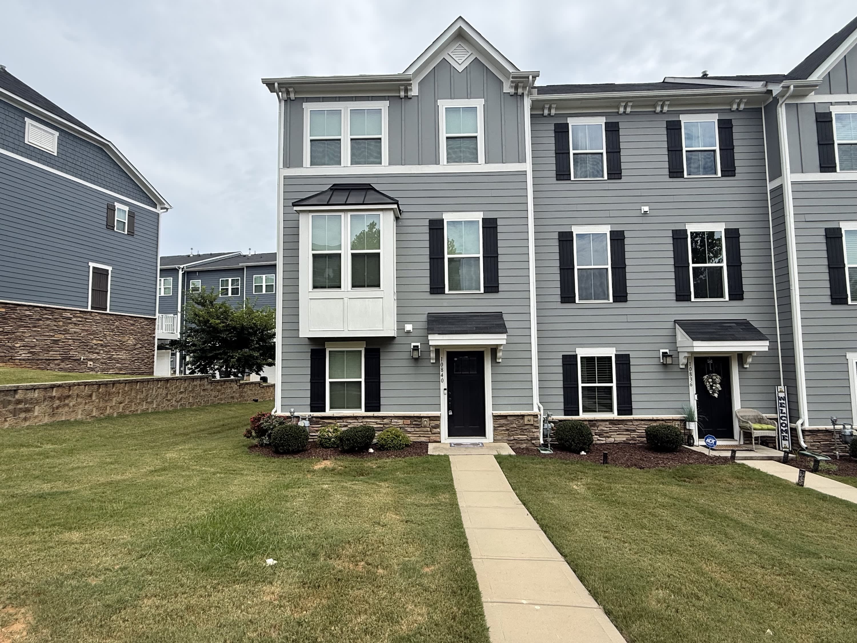 10840 Overlook Mountain Drive 1 – photo 1