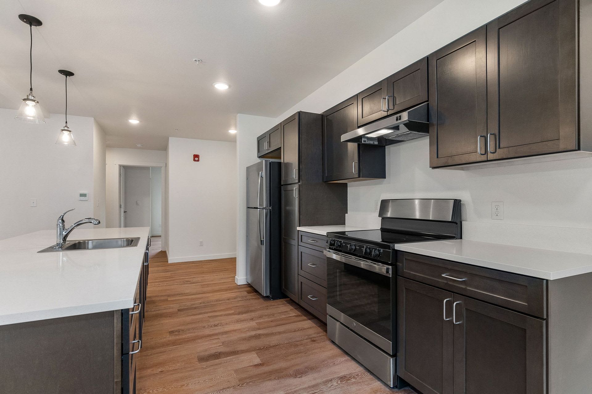 TOUR TODAY. APPLY TODAY. GET 1 MONTH FREE RENT! – photo 3