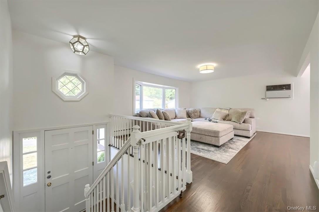31 Gleason Drive – photo 4