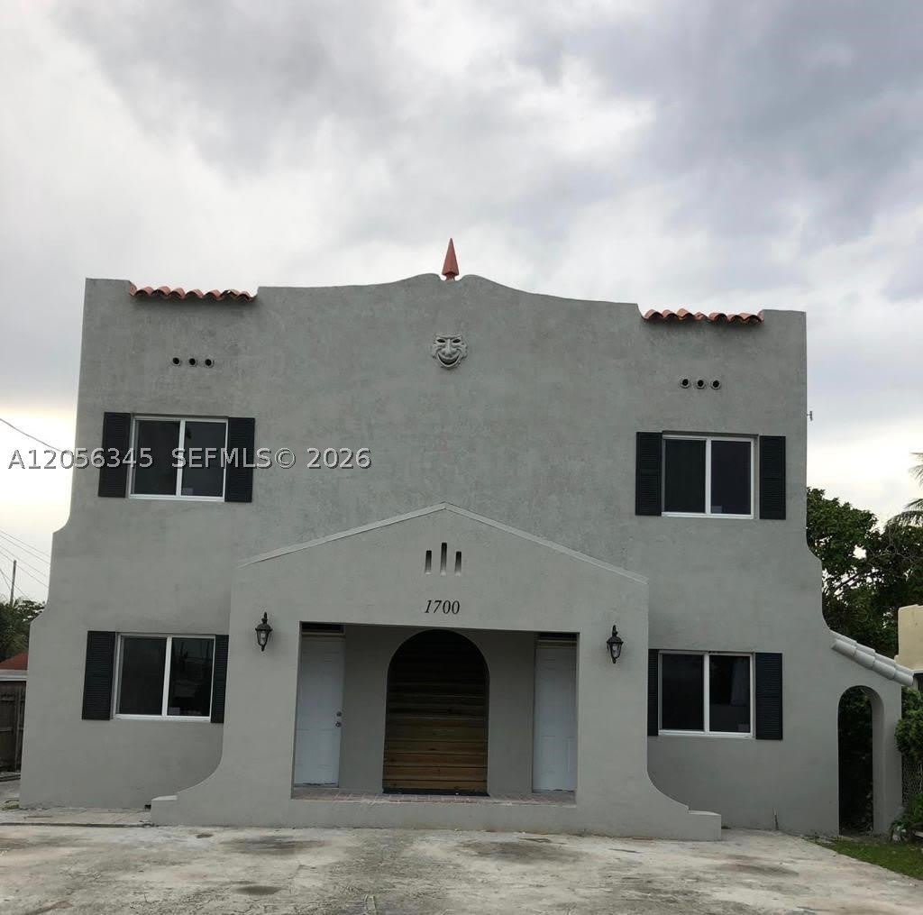 1700 NW 22 CT – photo 1