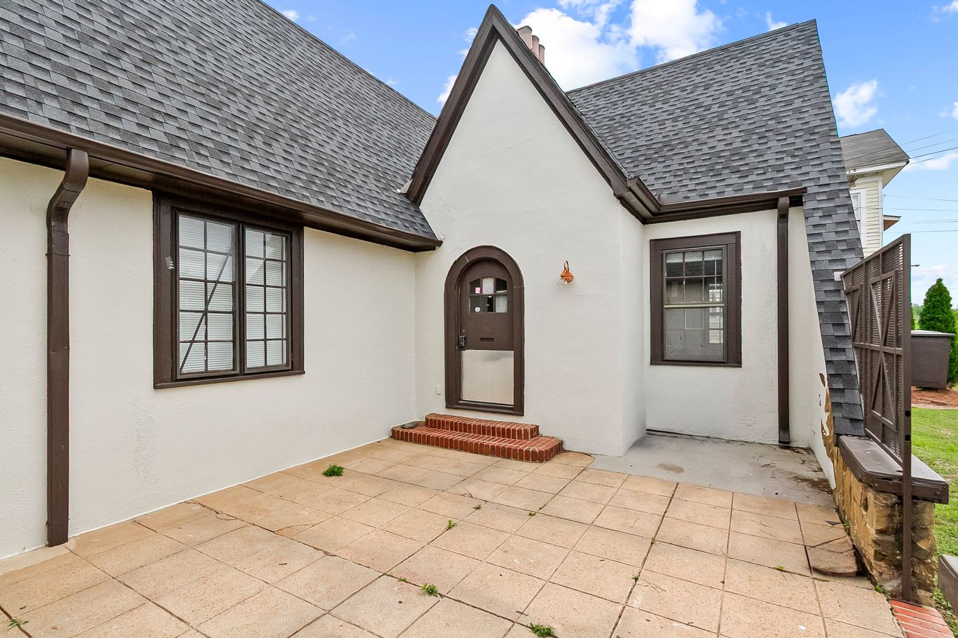 1304 Riverside Dr – photo 4