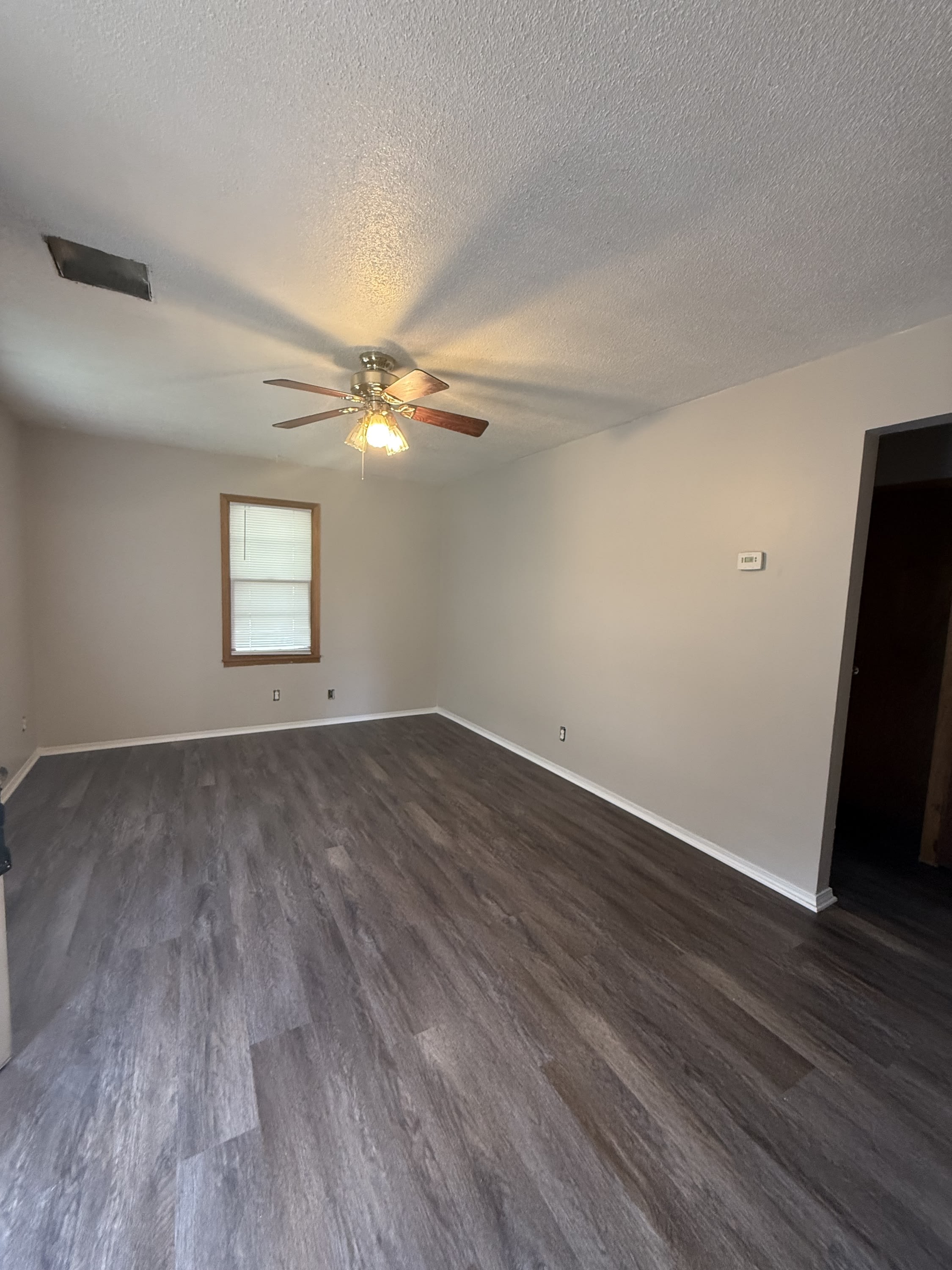 3150 W Mentor Avenue House – photo 4