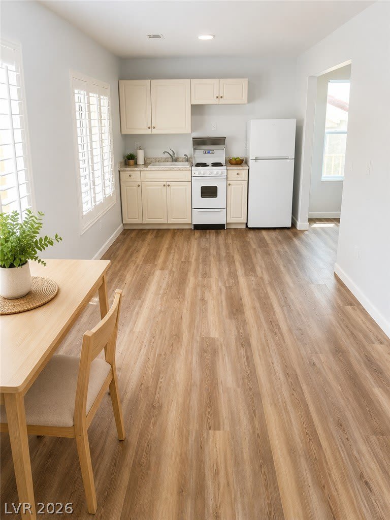 10332 Linfield Place – photo 1
