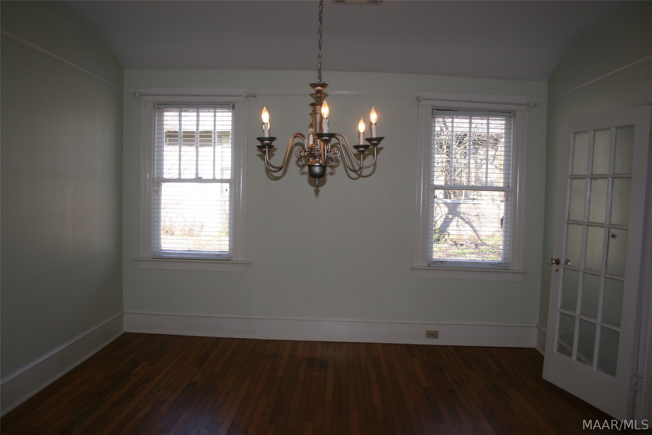 917 Park Avenue – photo 3