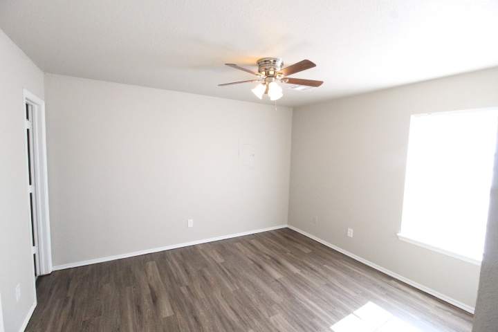 1900 Terrace Lawn Dr – photo 4