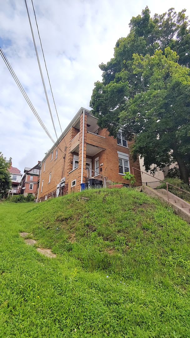 409 Kingsboro Street – photo 1
