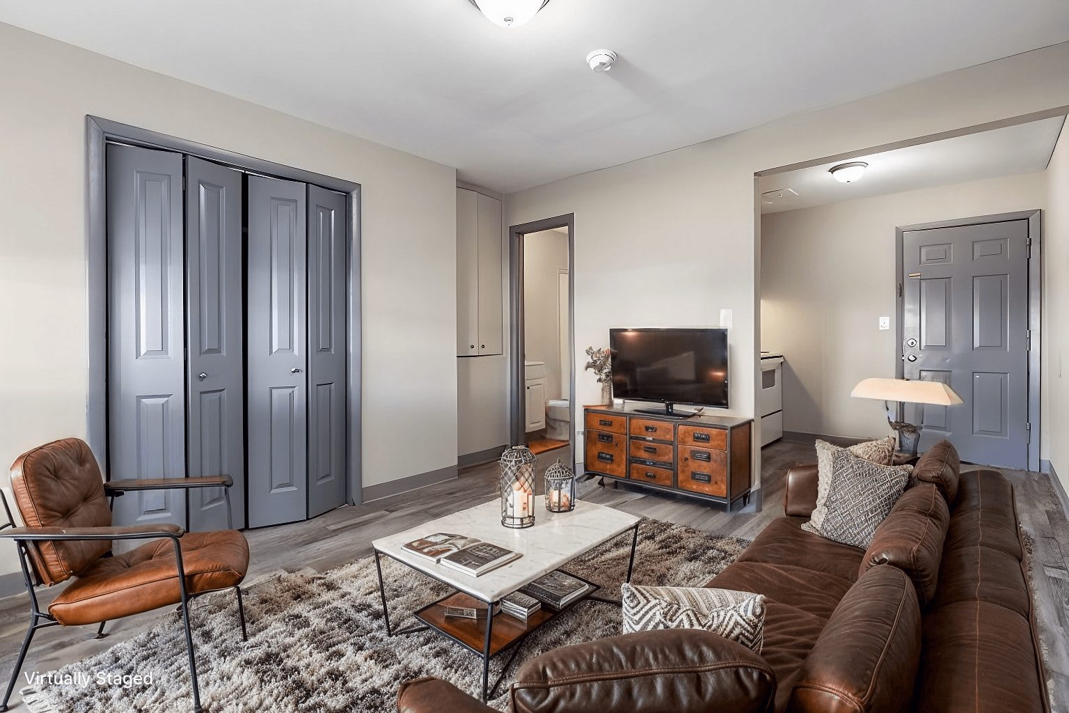 Saluki Apartments – photo 1