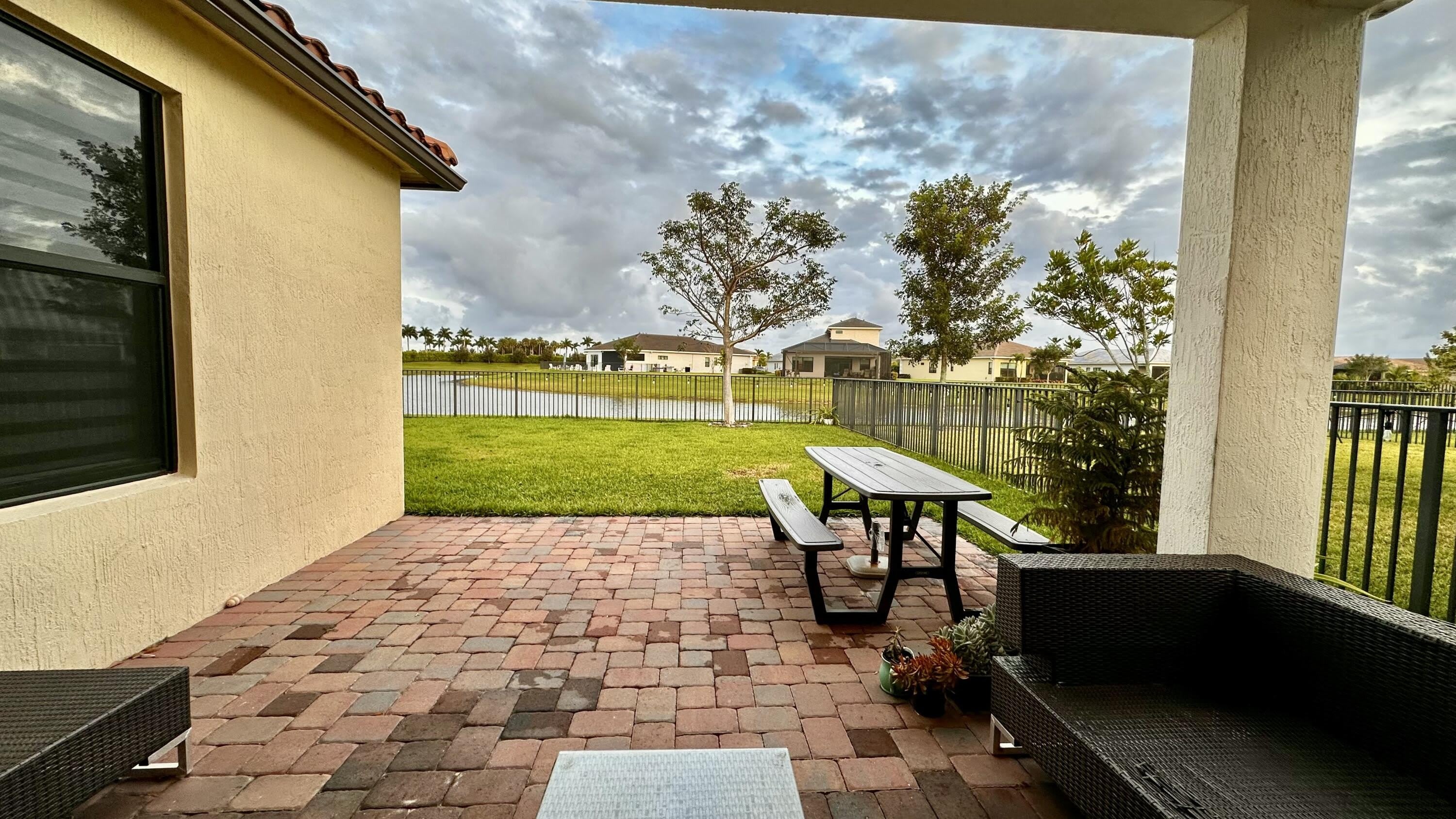 5570 Quiet Lake Place – photo 2