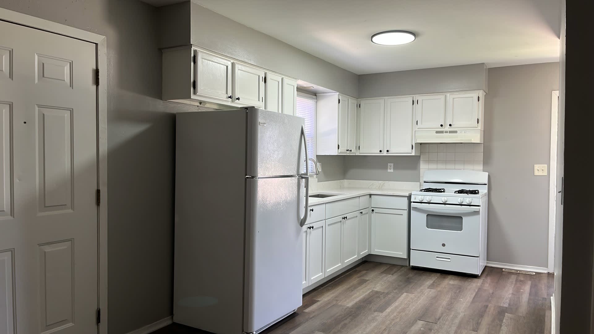 2050 Hebron Avenue – photo 3