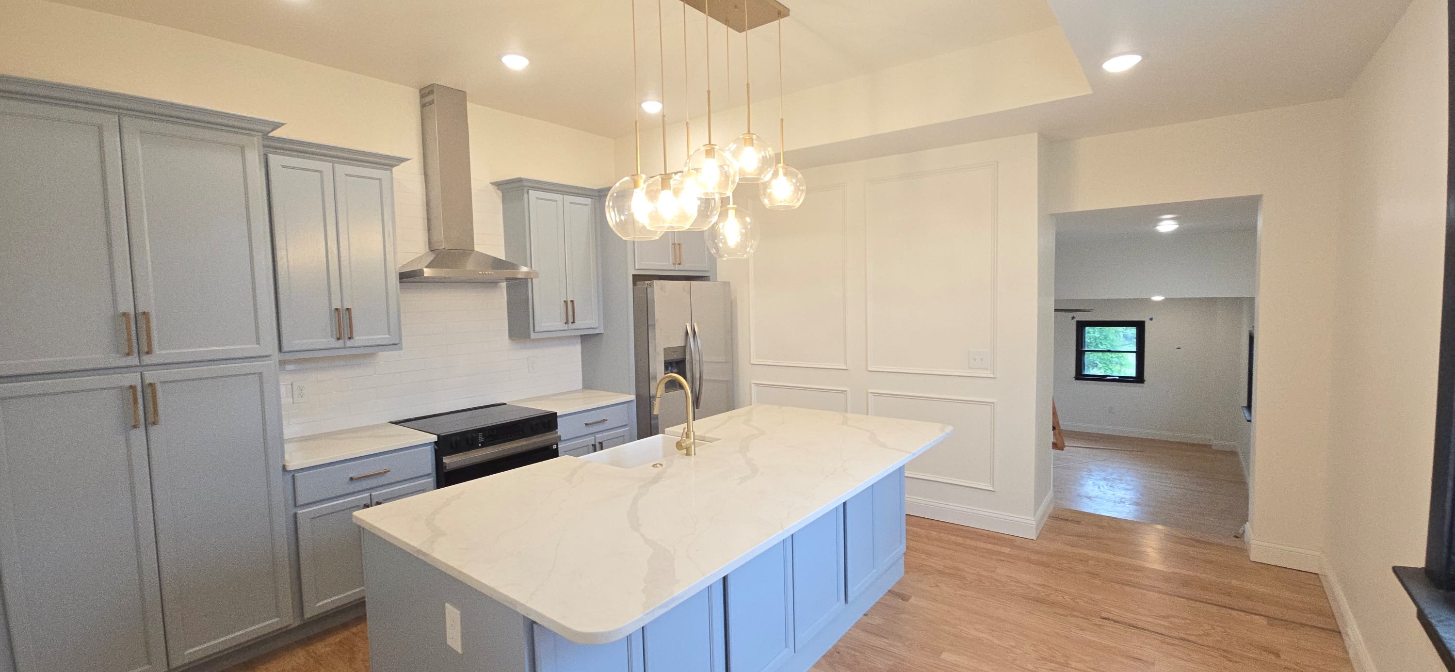 1205 Lee Street – photo 3