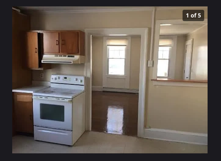 380 Main St – photo 1
