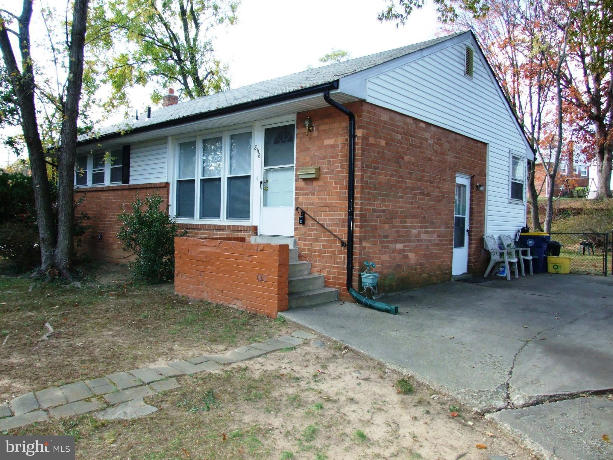 8116 CARROLLTON Parkway – photo 2