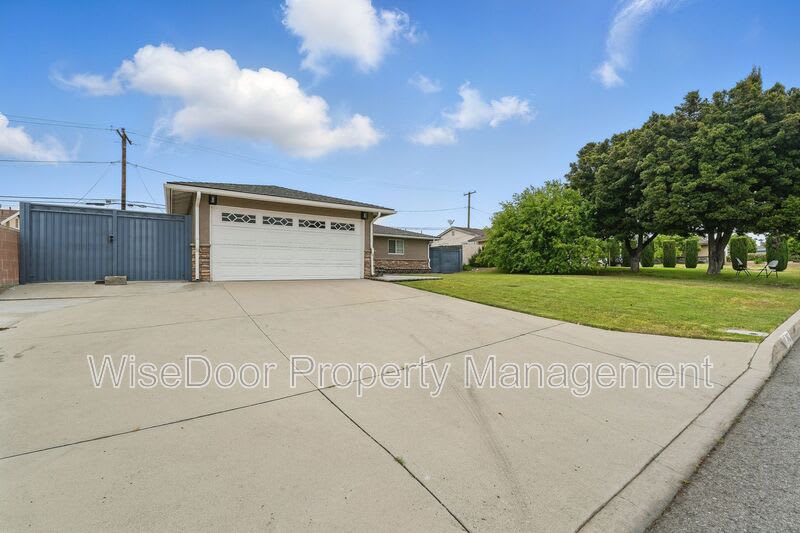 387 E Nubia St – photo 4